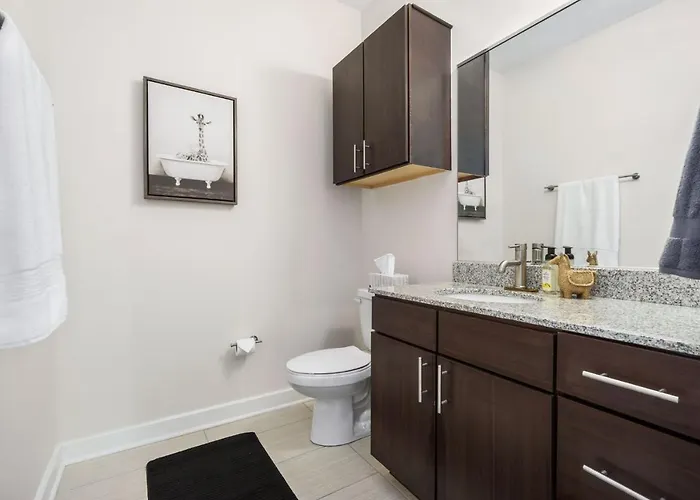 Luxury Lofted 1 Bed Unit With Hot Tub And Pool Apartment Columbus