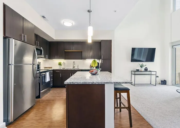 Luxury Lofted 1 Bed Unit With Hot Tub And Pool Apartment Columbus