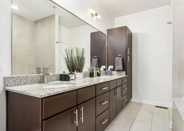 Apartment Luxury Lofted 1 Bed Unit With Hot Tub And Pool Columbus